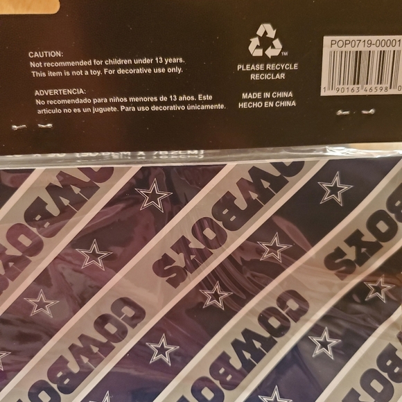 Dallas Cowboys Official 3 Pack 20"x30" Gift Wrap - Picture 4 of 5
